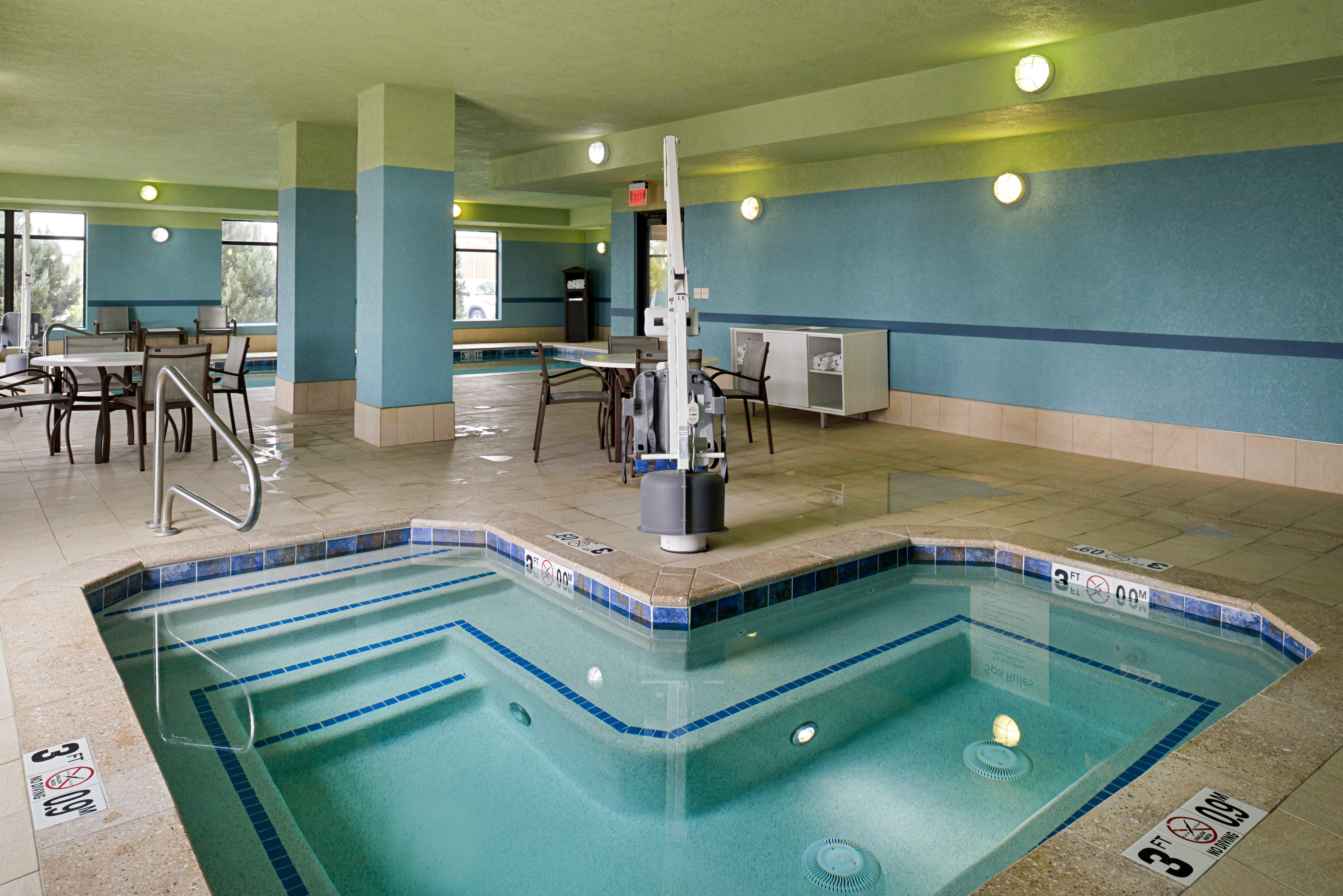 Express&suites Pueblo, An Ihg Hotel 3*