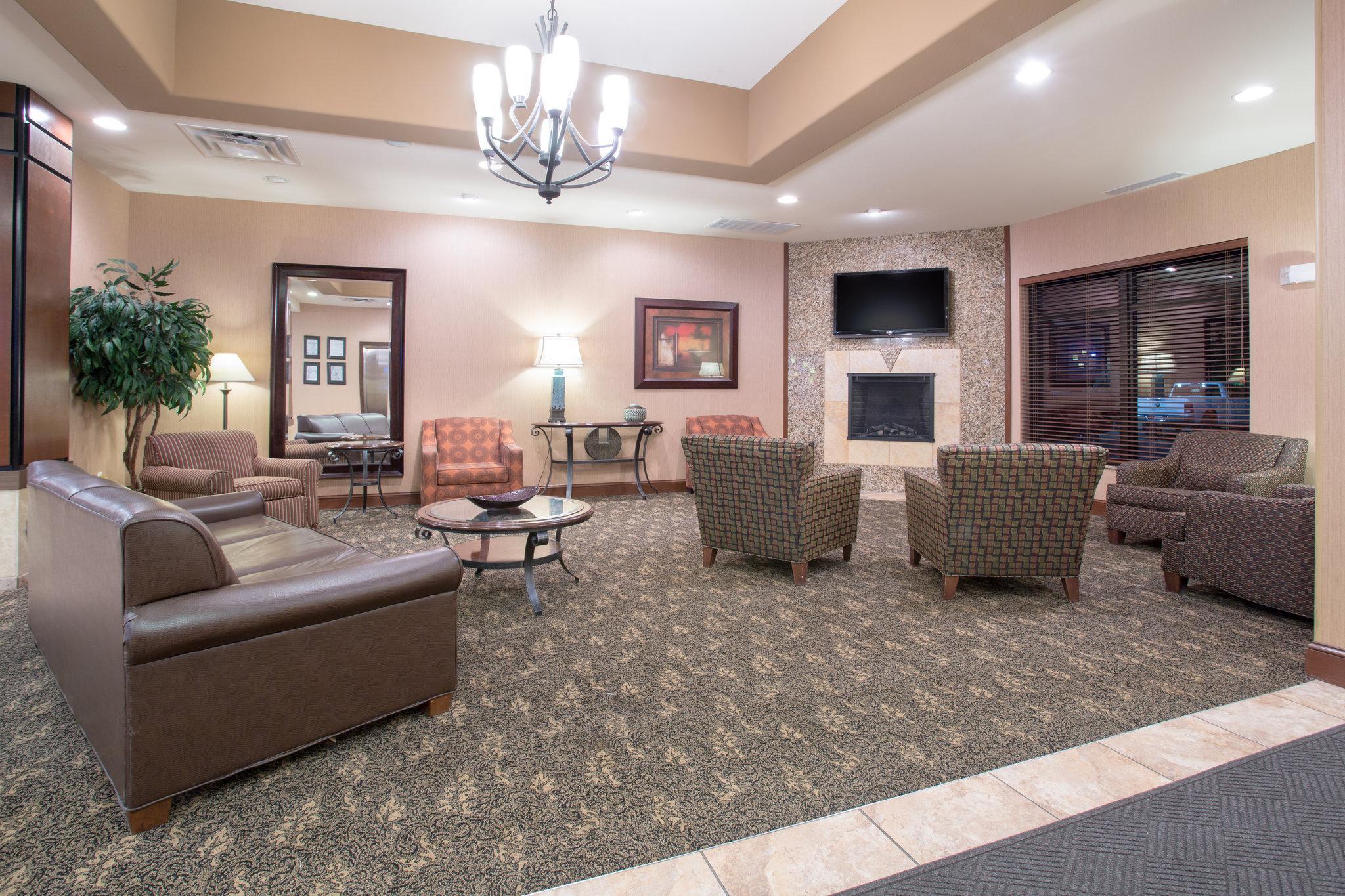 Express&suites Pueblo, An Ihg Pueblo