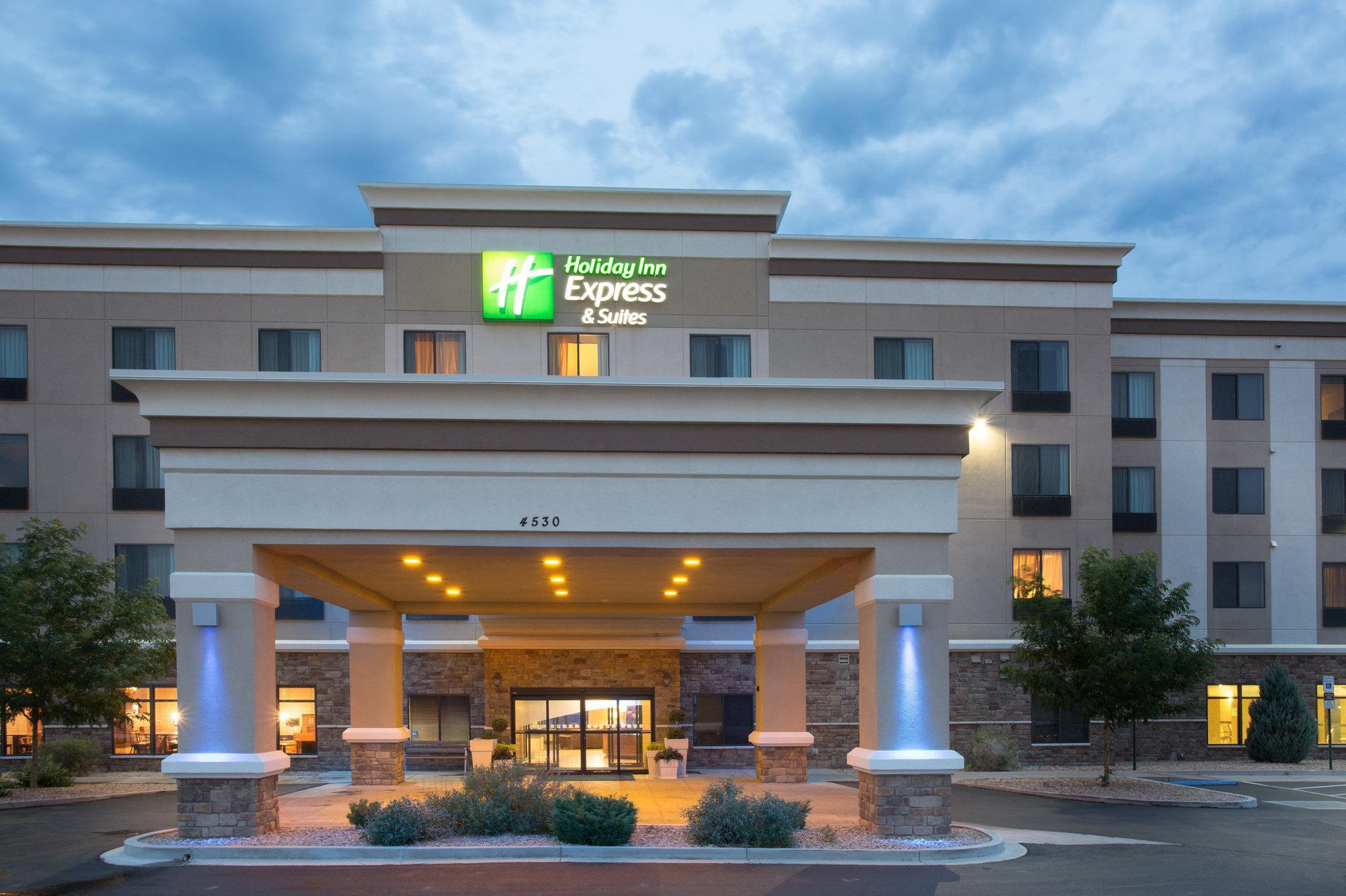 Hotel Express&suites Pueblo, An Ihg 3*