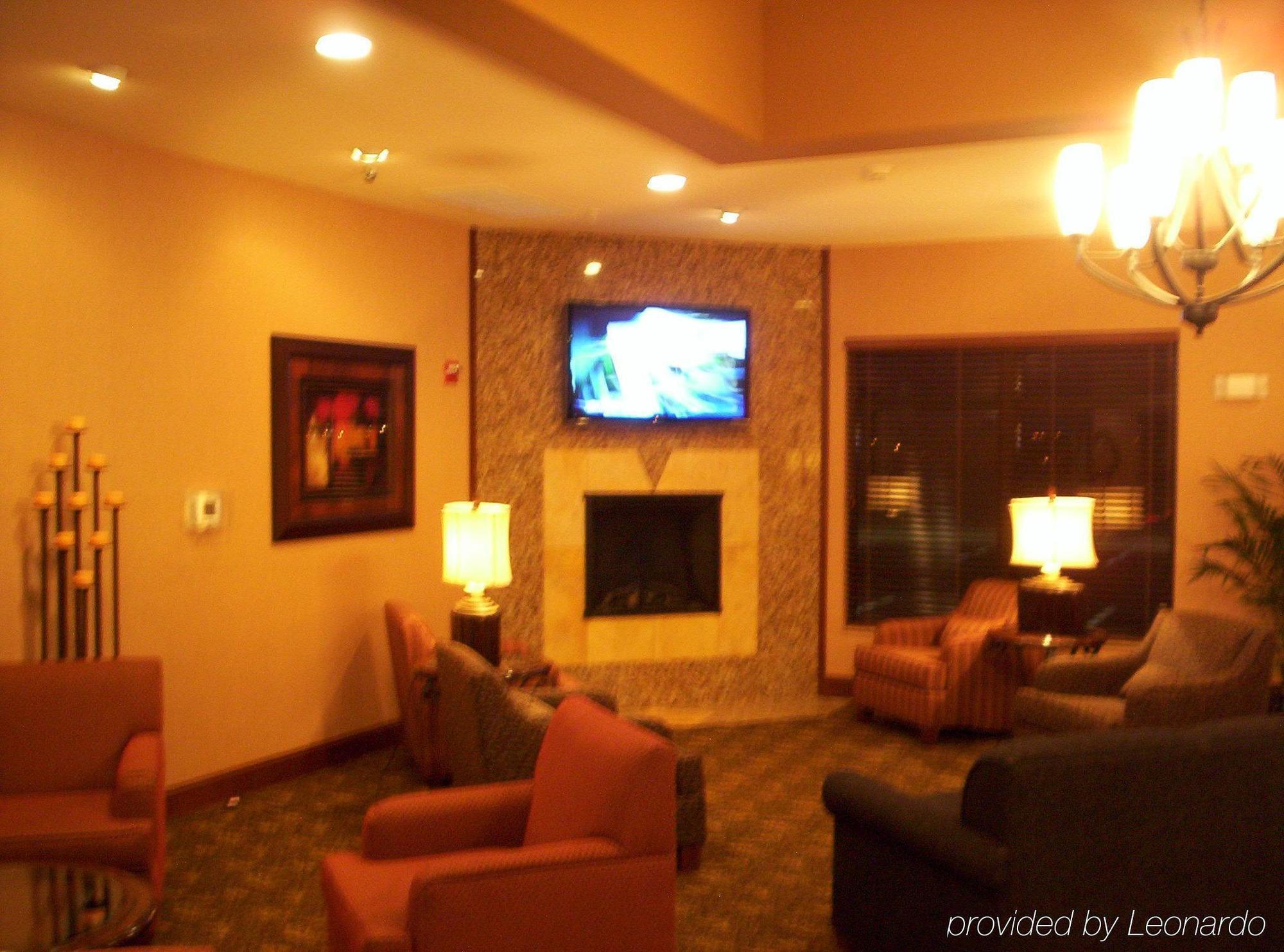 Hotel Express&suites Pueblo, An Ihg Pueblo
