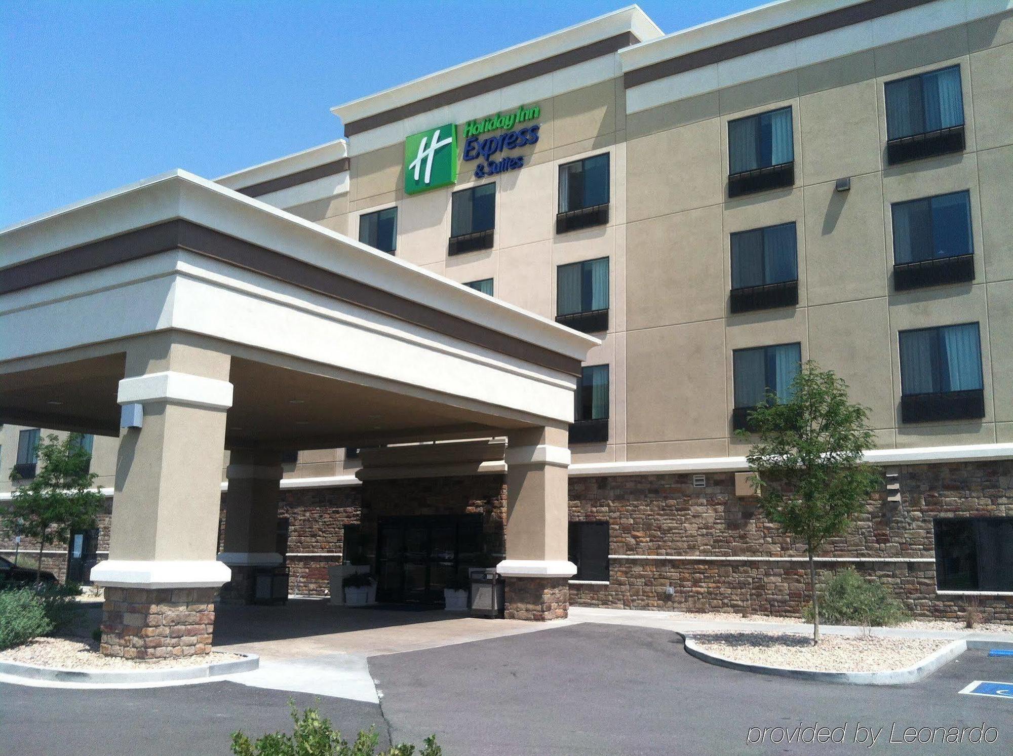 Hotel Express&suites Pueblo, An Ihg 3*