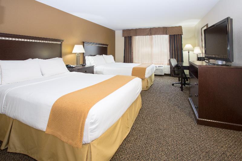 Express&suites Pueblo, An Ihg Pueblo